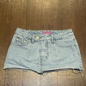 Edikted Clementine Low Rise Denim Micro Skort Light Blue Sz XS NWOT